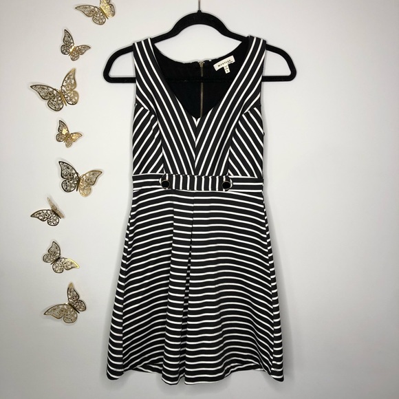 Monteau Dresses & Skirts - 🦋🌙 MONTEAU | Black & White Striped Sailor Dress